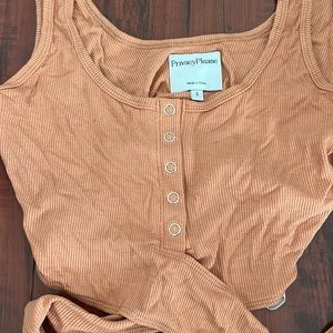 Privacy please tie around top